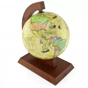globus w drewnianej oprawie z grawerem